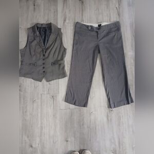 Mossimo Gray Pinstripe Suit Vest & Cropped Trousers 2 Piece Set Pantsuit Size 12